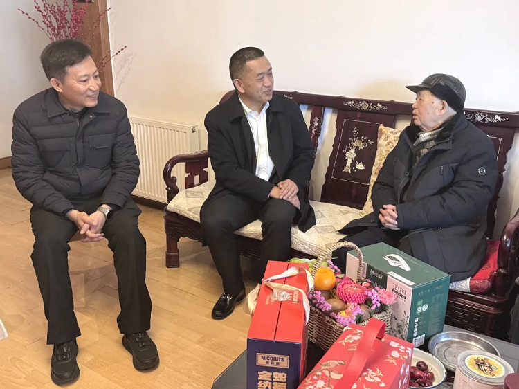 路橋集團(tuán)開展困難職工和勞模工匠慰問活動(dòng) 路橋集團(tuán)開展困難職工和勞模工匠慰問活動(dòng)