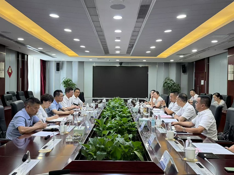 成都市副市長王鋒君一行赴四川路橋集團(tuán)開展調(diào)研 成都市副市長王鋒君一行赴四川路橋集團(tuán)開展調(diào)研